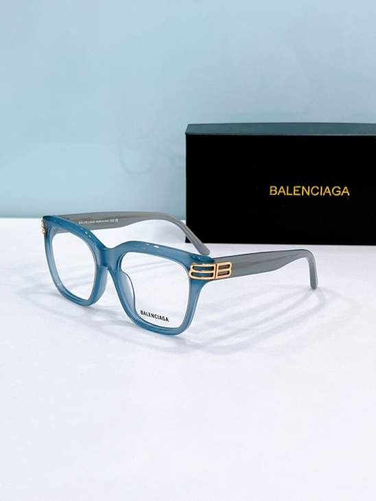 Picture of Balenciaga Sunglasses _SKUfw80536594fw